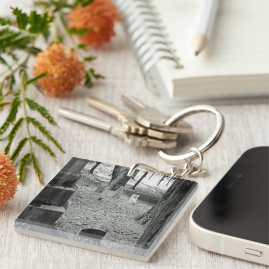 vergeten grave sleutelhanger (Voorkant Rechts)