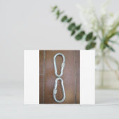 Vergrendeld: duurzaam stalen karabijnhaak ontwerp briefkaart (Staand voorkant)