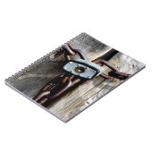 Vergrendelde houten deuren notitieboek (Linkerzijde)