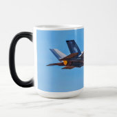 Vergrendelde Martin F-35A bliksem II Magische Mok (Links)