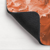 Vergrote bloem met lichte opluchting, bruine zalm muismat (Hoek)