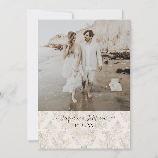 Vergulde Scroll Damast Ivoor Goud Save the Date (Achterkant)