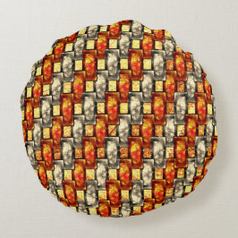 Verharde rechthoekige stukken met rode en beige bi rond kussen