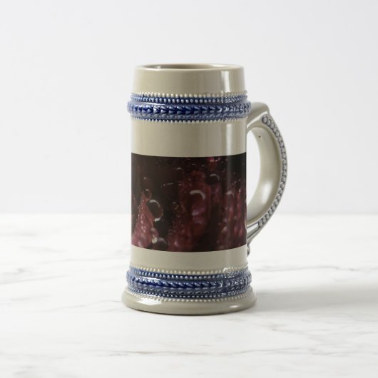 Verhoog uw bierervaring met Zazzle's Custom Bierpul (Voorkant rechts)