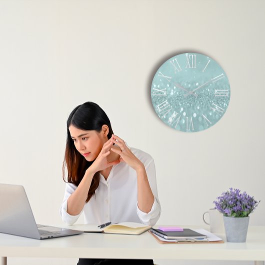 Verhoog uw ruimte met de Blauwgroen Glitter Grey M Grote Klok