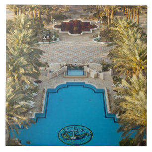 Verhoogd zicht Herods Palace Hotel zwembad Tegeltje