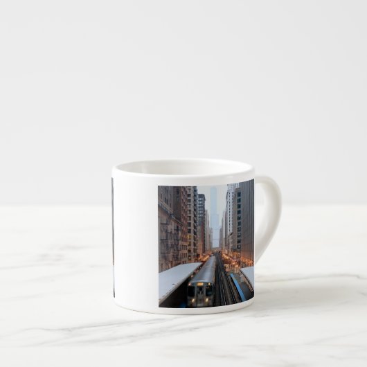 Verhoogde spoorweg in het centrum van Chicago over Espresso Kop (Voorkant rechts)