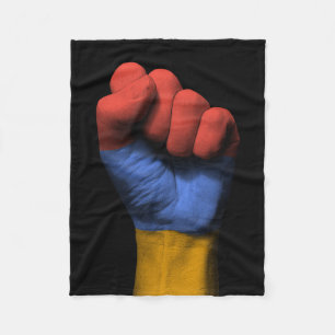 Verhoogde uitgelijnde vuist met Armeense vlag Fleece Deken
