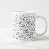 Verjaardag 100 Zwart/Wit Willekeurig Nummer Patroo Grote Koffiekop (Rechts)