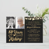 Verjaardag 80 JAAR IN DE MAAK 2 foto's Zwart Kaart (Staand voorkant)