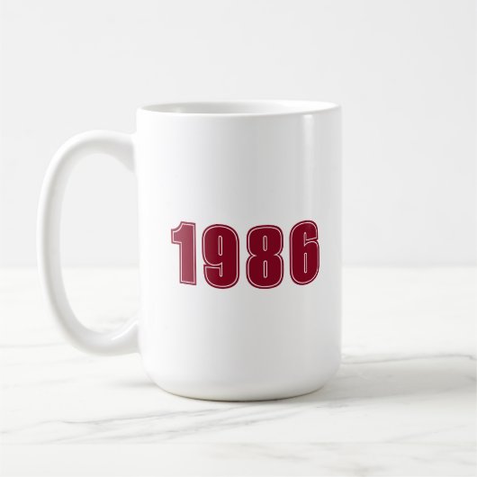 Verjaardag, aangepaste bourgondische trendy typogr koffiemok (Links)