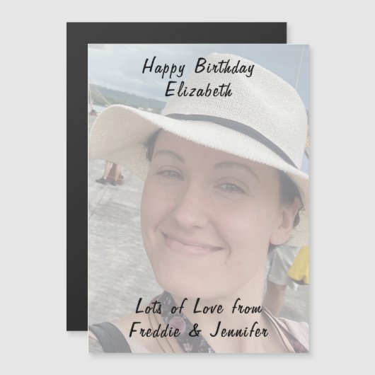 Verjaardag aangepaste zwarte tekst foto magnetisch magnetische uitnodiging (Voorkant / Achterkant)