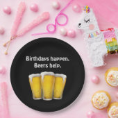 Verjaardag bieren op zwart papieren bordje (Feest)