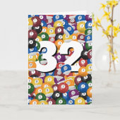 Verjaardag biljartballen voor 32e verjaardag kaart (Gele Bloem)
