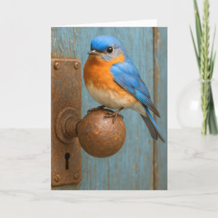 Verjaardag Bluebird op een roestige deurknop Kaart