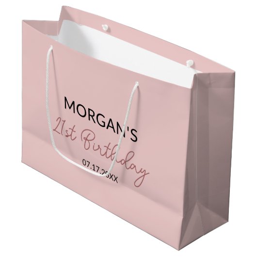 Verjaardag Blush Pink Monogram Naam Groot Cadeauzakje (Voorkant Gekanteld)