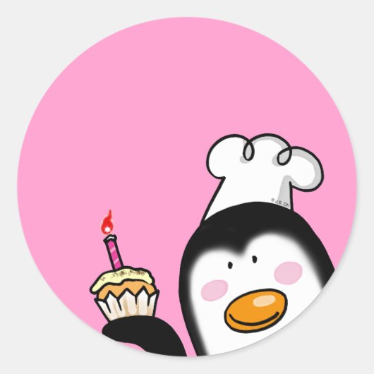 Verjaardag cupcake pinguïn chef ronde sticker (Voorkant)