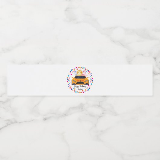 Verjaardag Dinosaur race auto jongen Gele race naa Waterfles Etiket (Enkel label)