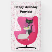 Verjaardag Elegante Mid Century Cats Roze Stoel St Spandoek (Verticaal)