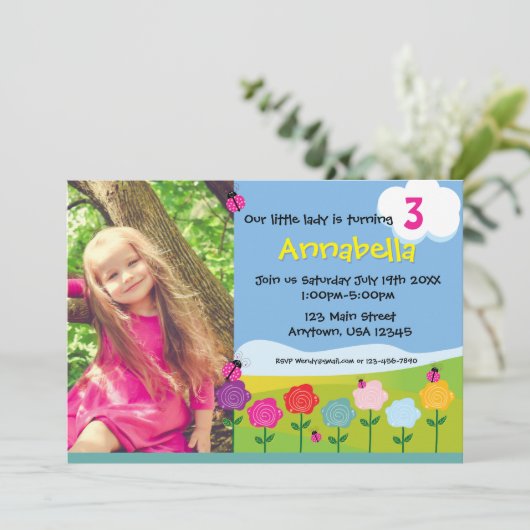 Verjaardag Gepersonaliseerde uitnodiging Lady Bug (Staand voorkant)