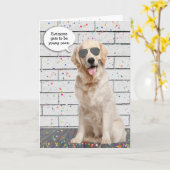 Verjaardag Golden Retriever met Zonnebril Kaart (Gele Bloem)