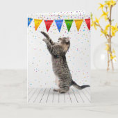 Verjaardag grijze tabby kat in Confetti Kaart (Gele Bloem)
