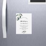 Verjaardag groen wit script elegante luxe magnetische uitnodiging<br><div class="desc">Voorzijde: een stijlvolle witte achtergrond versierd met eenvoudige gouden ginkgo bladeren. Personaliseer en voeg jouw namen en feestdetails toe.</div>
