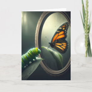 Verjaardag groene rups staren naar een vlinder kaart