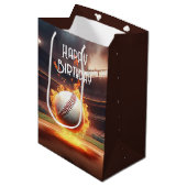 Verjaardag honkbal in brand medium cadeauzakje (Voorkant Gekanteld)