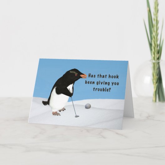 Verjaardag, humoristische pinguïn die golf speelt kaart (Voorkant)