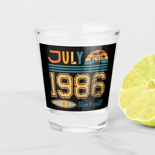Verjaardag in juli aangepast jaar shot glas (Voorkant)