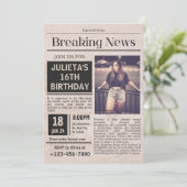 Verjaardag in unieke krantenstijl kaart (Staand voorkant)