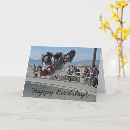 Verjaardag Kaart: Man doet trucs op zijn skateboar Kaart (Gele Bloem)