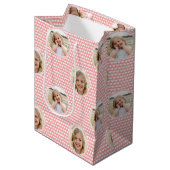 Verjaardag Kinderen Aangepaste Foto Abrikoos Roze  Medium Cadeauzakje (Voorkant Gekanteld)