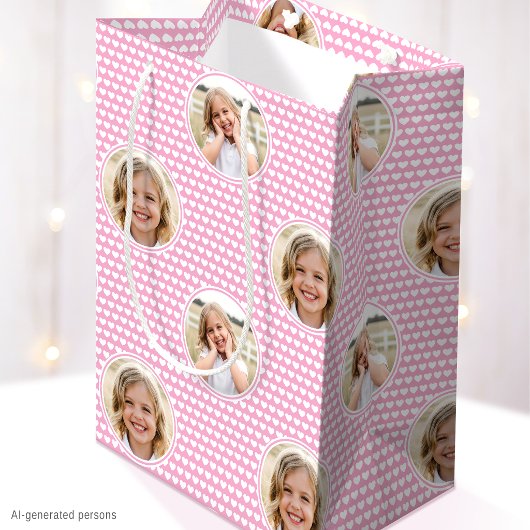 Verjaardag Kinderen Aangepaste Foto Roze Harten Medium Cadeauzakje