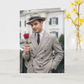 Verjaardag Knappe Man Houdt een Rode Roos Vast Kaart (Gele Bloem)