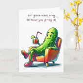 Verjaardag komt in een stoel kaart (Gele Bloem)