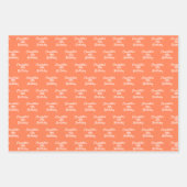 Verjaardag koraal oranje naam script inpakpapier vel (Voorkant)