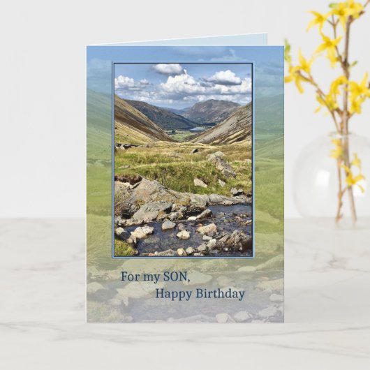 Verjaardag met een berglandschap kaart (Gele Bloem)