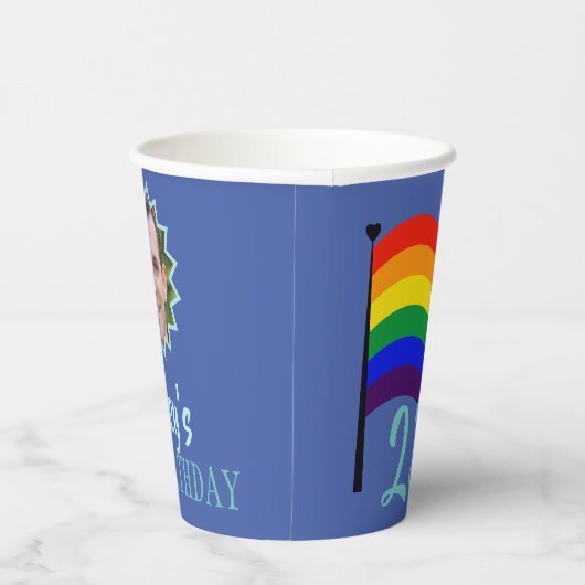 Verjaardag met gepersonaliseerde naam en foto rege papieren bekers (Rechts)