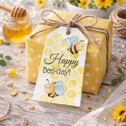 Verjaardag met vrolijke hommel cadeaulabel