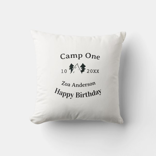 Verjaardag naam datum campingavontuur kussen (Voorkant)