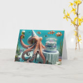 Verjaardag Octopus met een biertje Kaart (Gele Bloem)