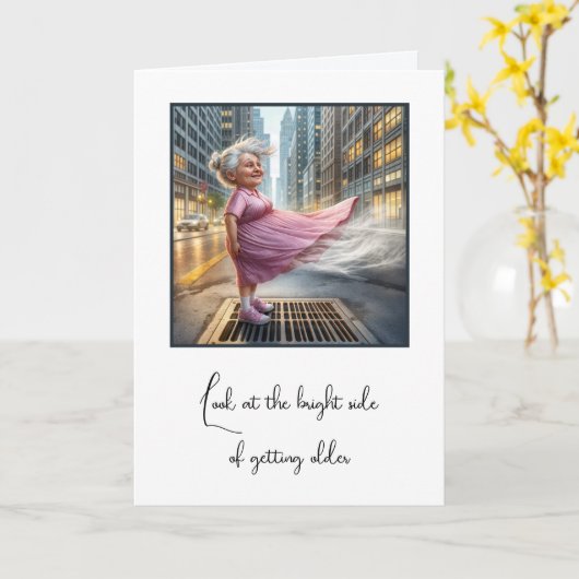 Verjaardag oude dame op de stad straat vent kaart (Gele Bloem)