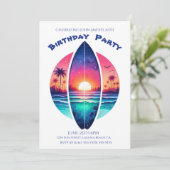 Verjaardag Party-Surfboard in een zonsondergang Kaart (Staand voorkant)