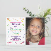Verjaardag Rainbow Sprinkles Party Fotouitnodiging Kaart (Staand voorkant)