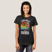 Verjaardag Saurus Feestelijke Dinosaurus T-shirt (Voorkant volledig)