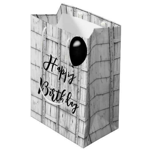 Verjaardag symmetrisch witgekalkt hout patroon medium cadeauzakje (Voorkant Gekanteld)