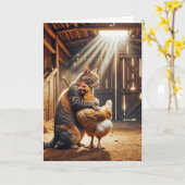 Verjaardag Tabby Cat Knuffelen Een Boerderij Kip Kaart (Gele Bloem)