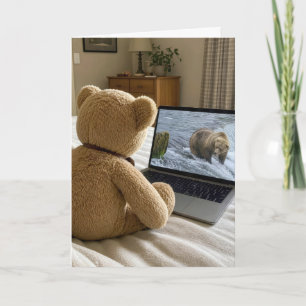 Verjaardag Teddybeer die Grizzly bekijkt op Laptop Kaart